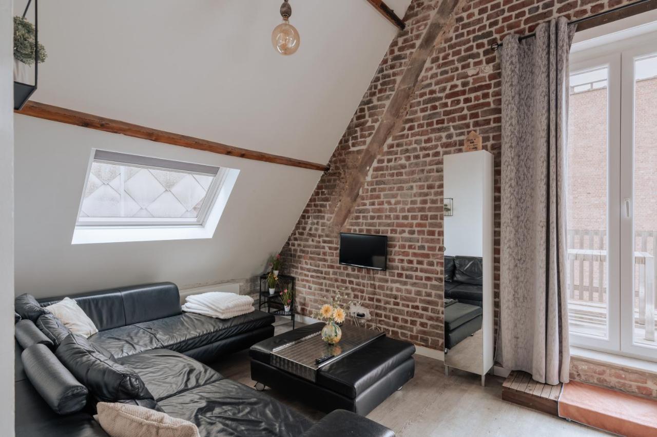 Amazing 2 Rooms Design Apartement Loft Ieper Bagian luar foto